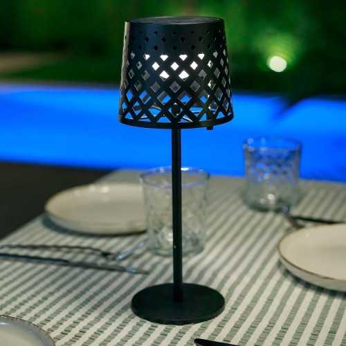 gretita table lamp with solar panel