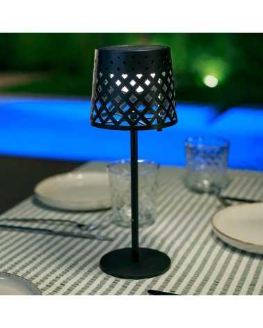 lampada da tavolo gretita con pannello solare